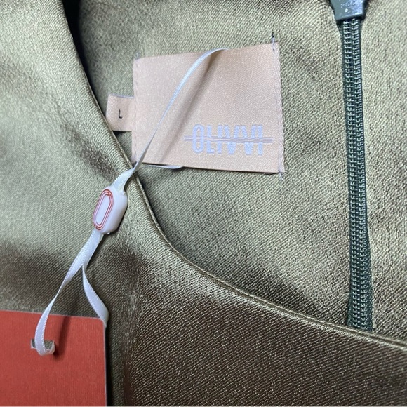 NWT Olivvi Kate Satin Evening Dress in Deep Green - Size L - Picture 3 of 8